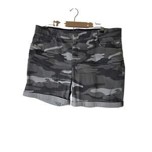 DEMOCRACY "Ab Solution" Green Gray Camo Roll Cuff Active Sporty Shorts SZ 16